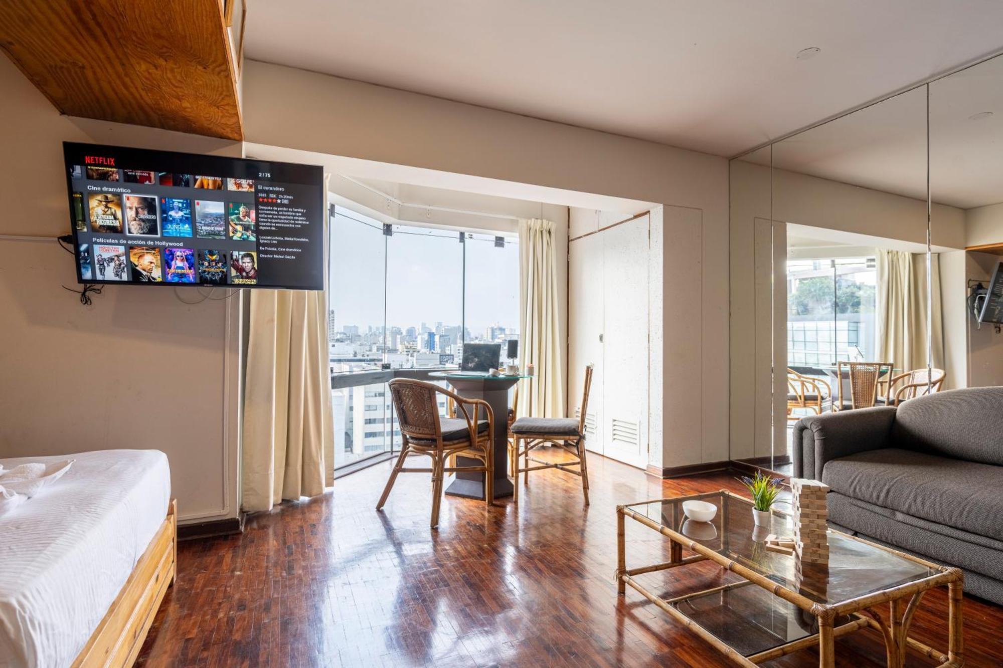 Chateau Studios By Vibrant Lima Extérieur photo