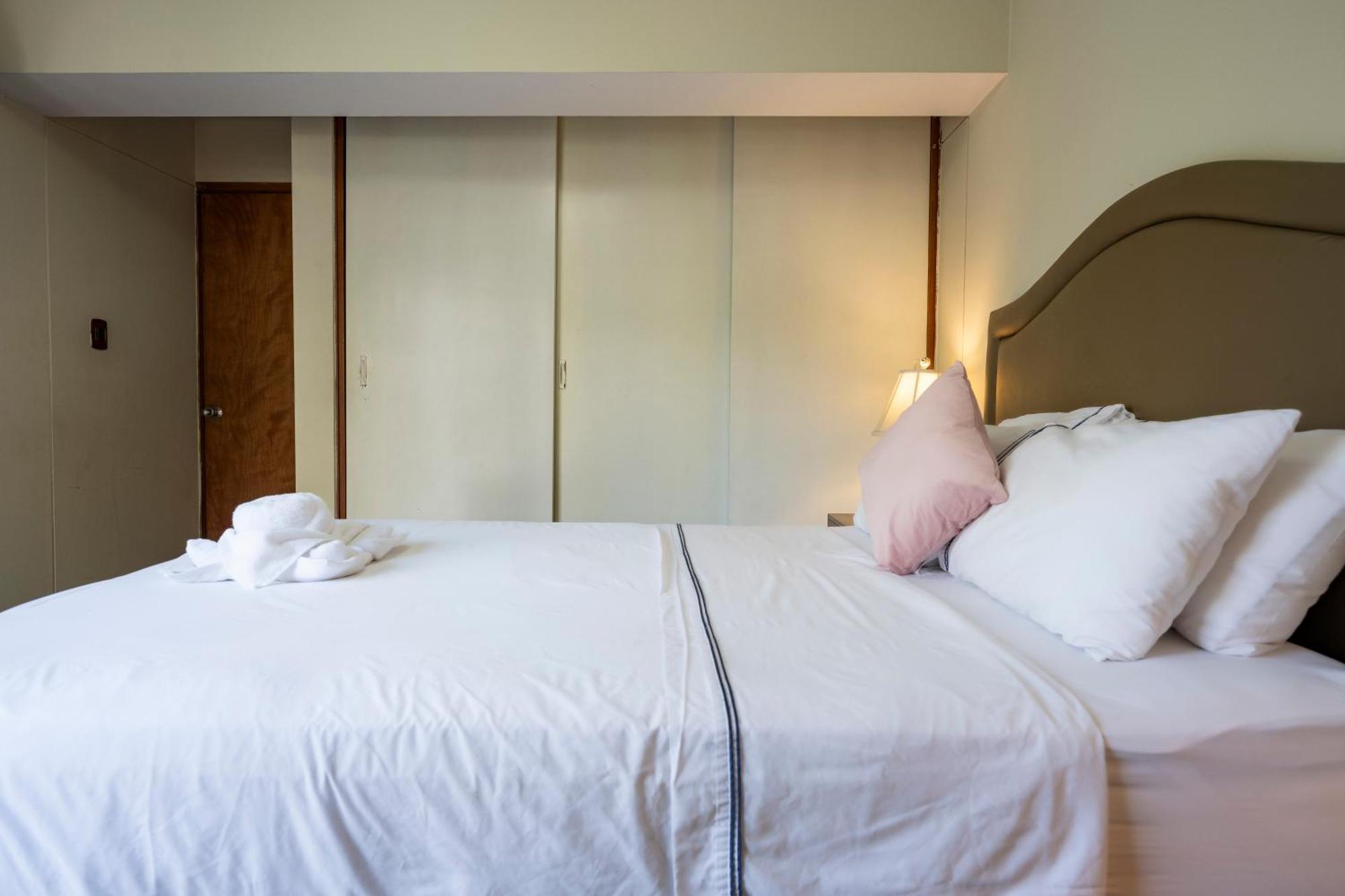 Chateau Studios By Vibrant Lima Extérieur photo